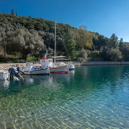 E Loft Spartokhorion