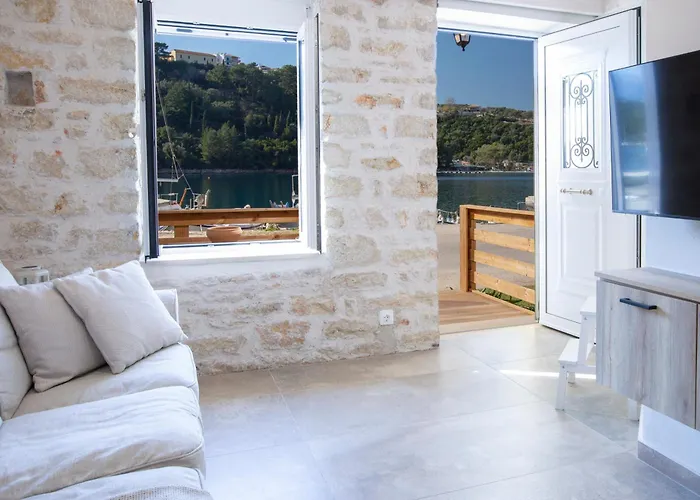 E Loft Holiday home